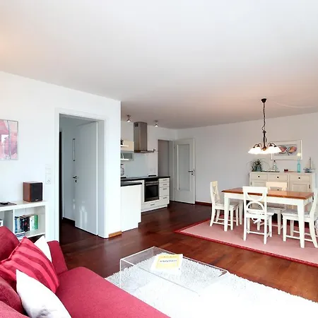 公寓 Helene By Rujana 宾茨